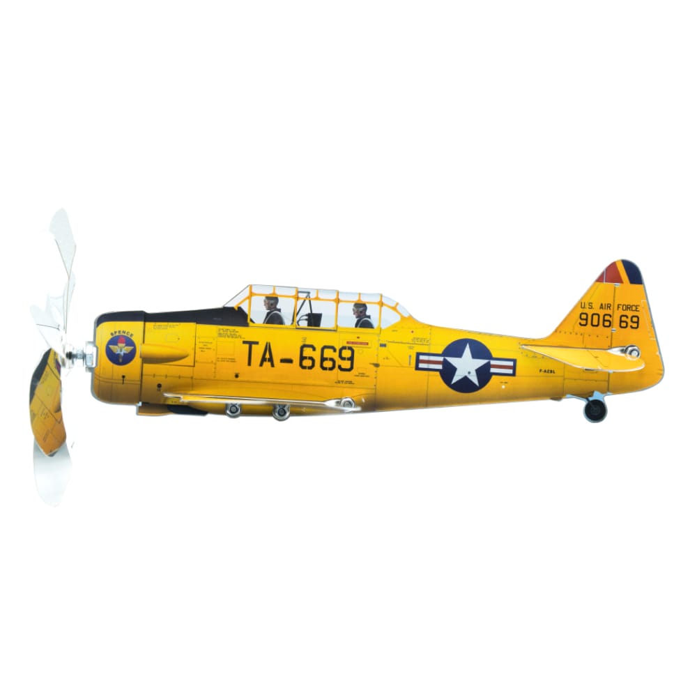 North American AT-6 Texan - maxFlite-Gardenfighters