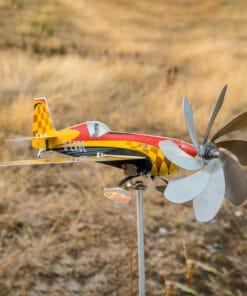 extra-330sc-flugzeug-fuer-den-garten